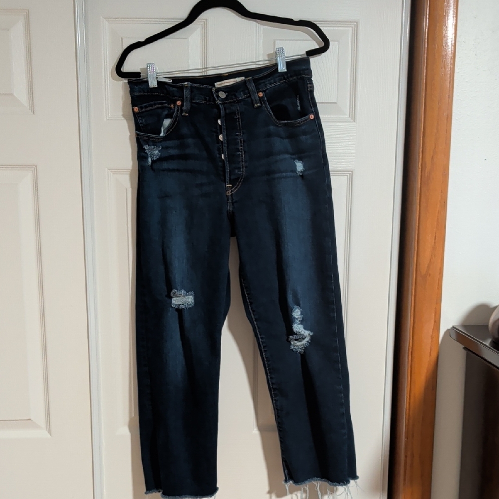 Classic Levi's Dark Blue Frayed Hem Jeans